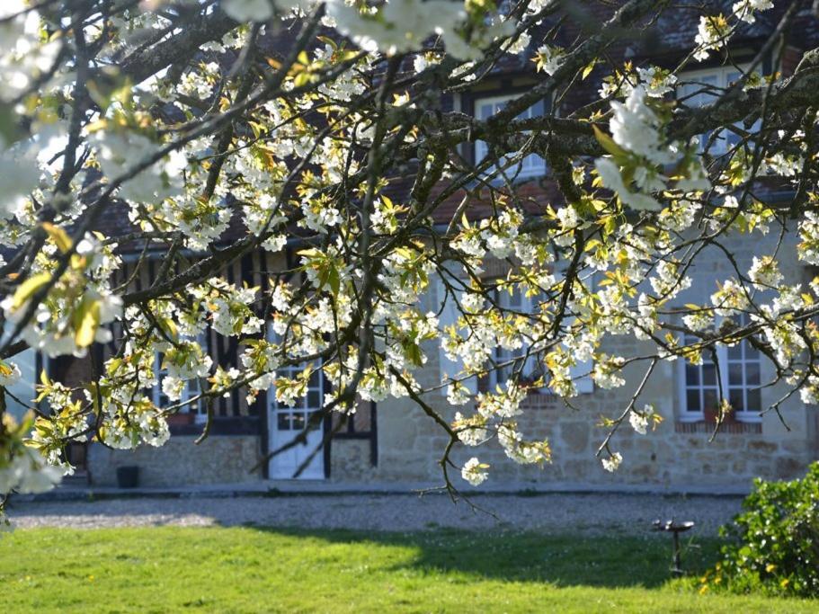 Maison d'Hôtes la Bihorée Saint-Germain-de-Livet Extérieur photo